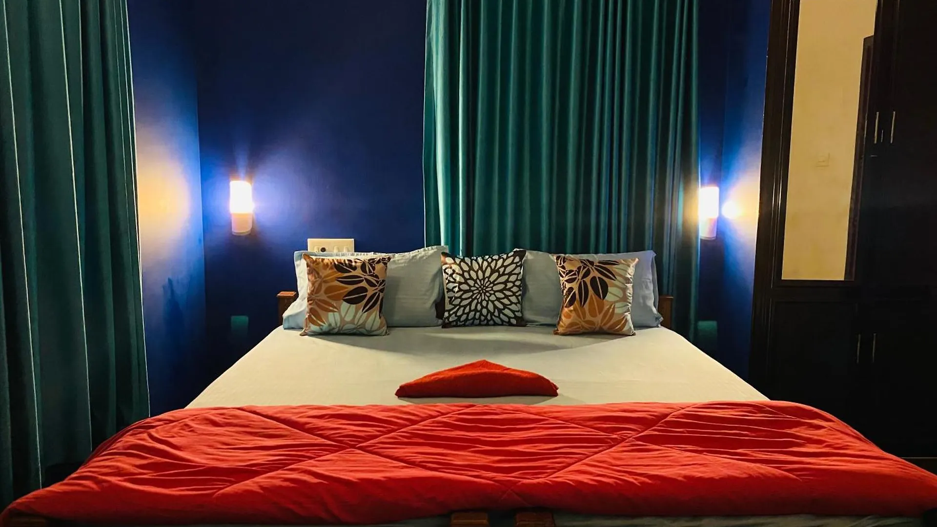 בית אירוח ורקלה Mud Apples Rooms